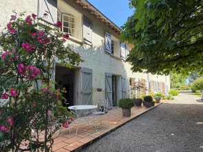 Maison de campagne en Vente à Montans / 9 pièces 412m2